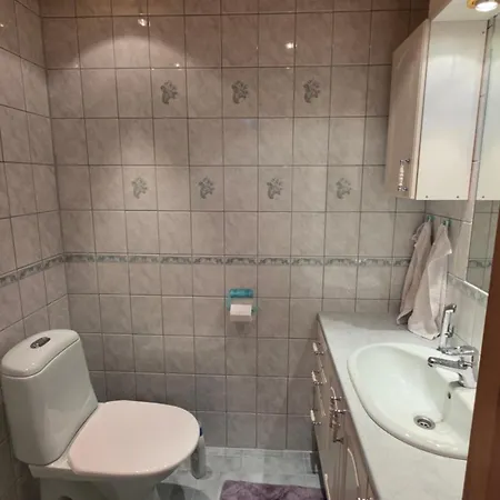 Lakeside Hideaway Chalet Rovaniemi