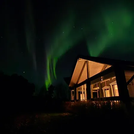 Chalet Lakeside Hideaway *