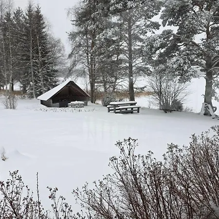 Lakeside Hideaway Rovaniemi