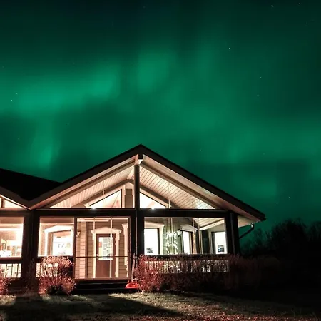 Chalet Lakeside Hideaway *