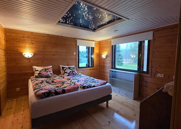 Chalet Lakeside Hideaway